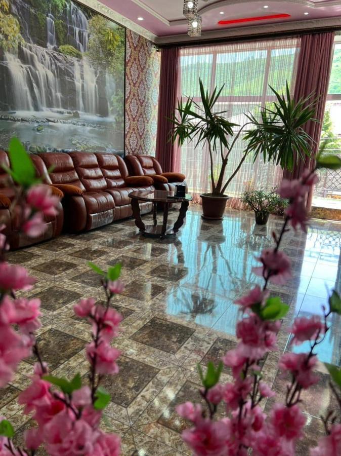 Zangezur Hotel Горис Екстериор снимка