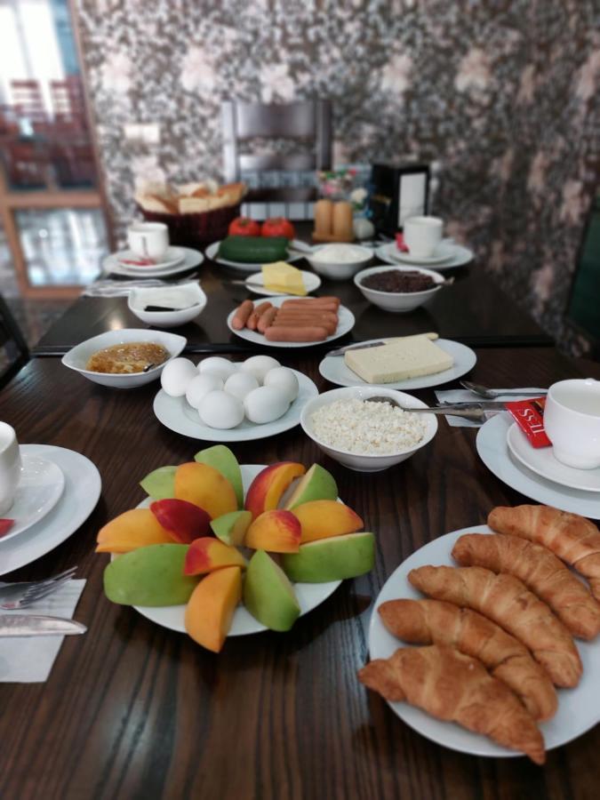 Zangezur Hotel Горис Екстериор снимка