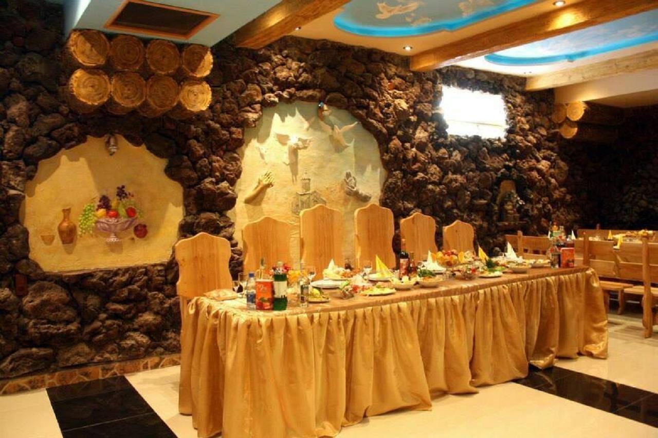 Zangezur Hotel Горис Екстериор снимка