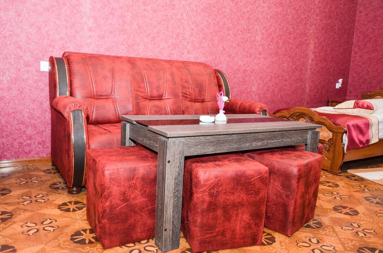 Zangezur Hotel Горис Екстериор снимка