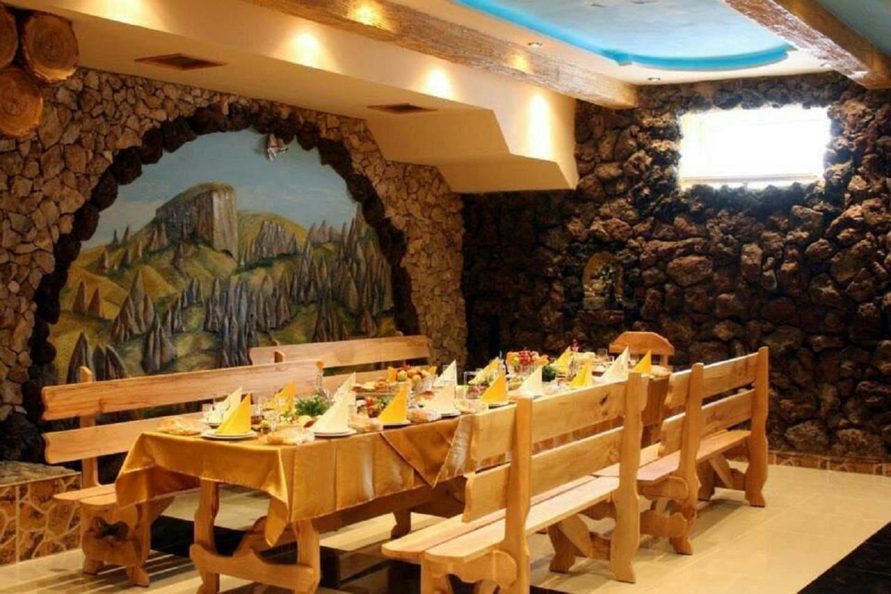 Zangezur Hotel Горис Екстериор снимка