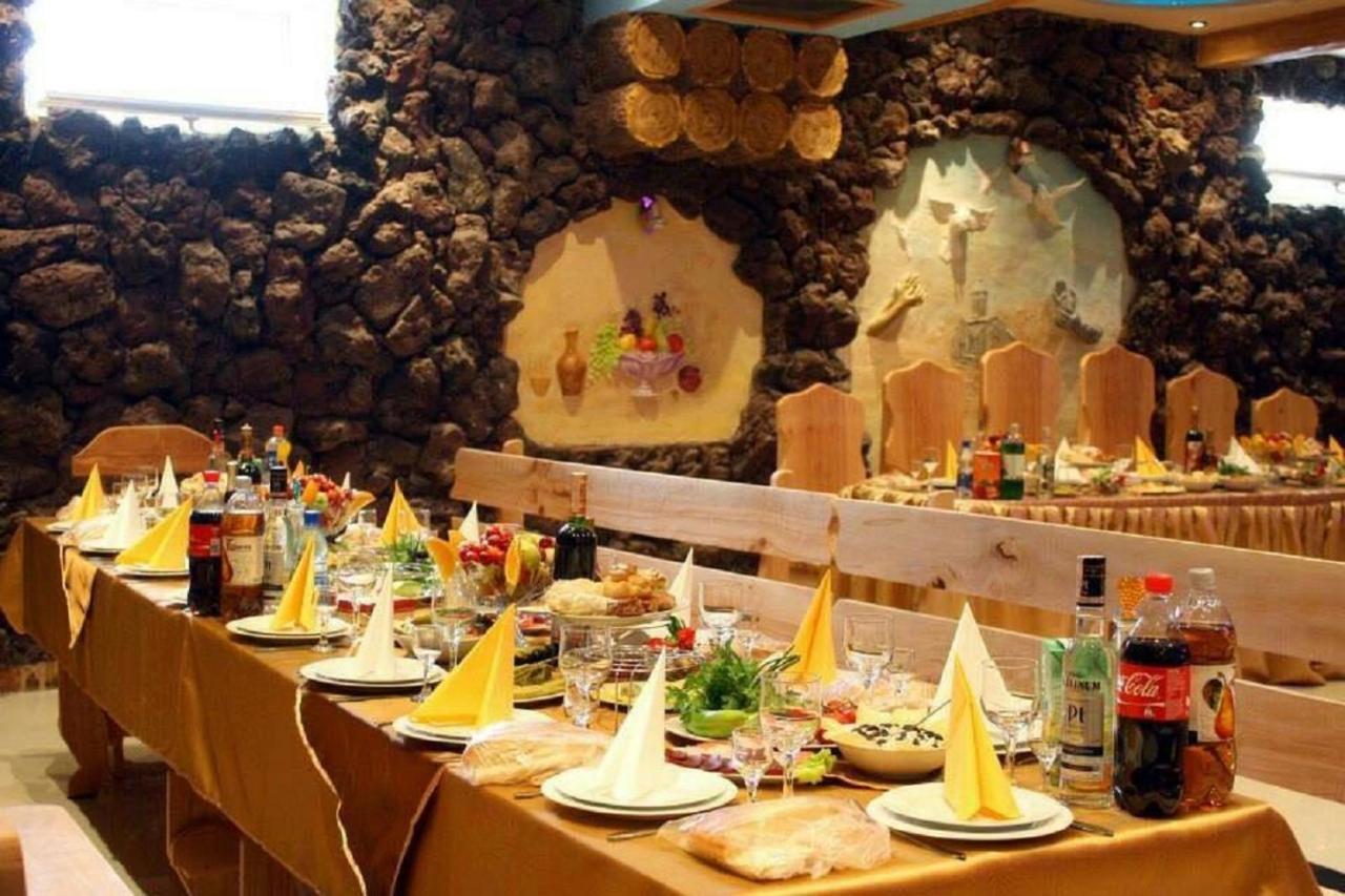 Zangezur Hotel Горис Екстериор снимка